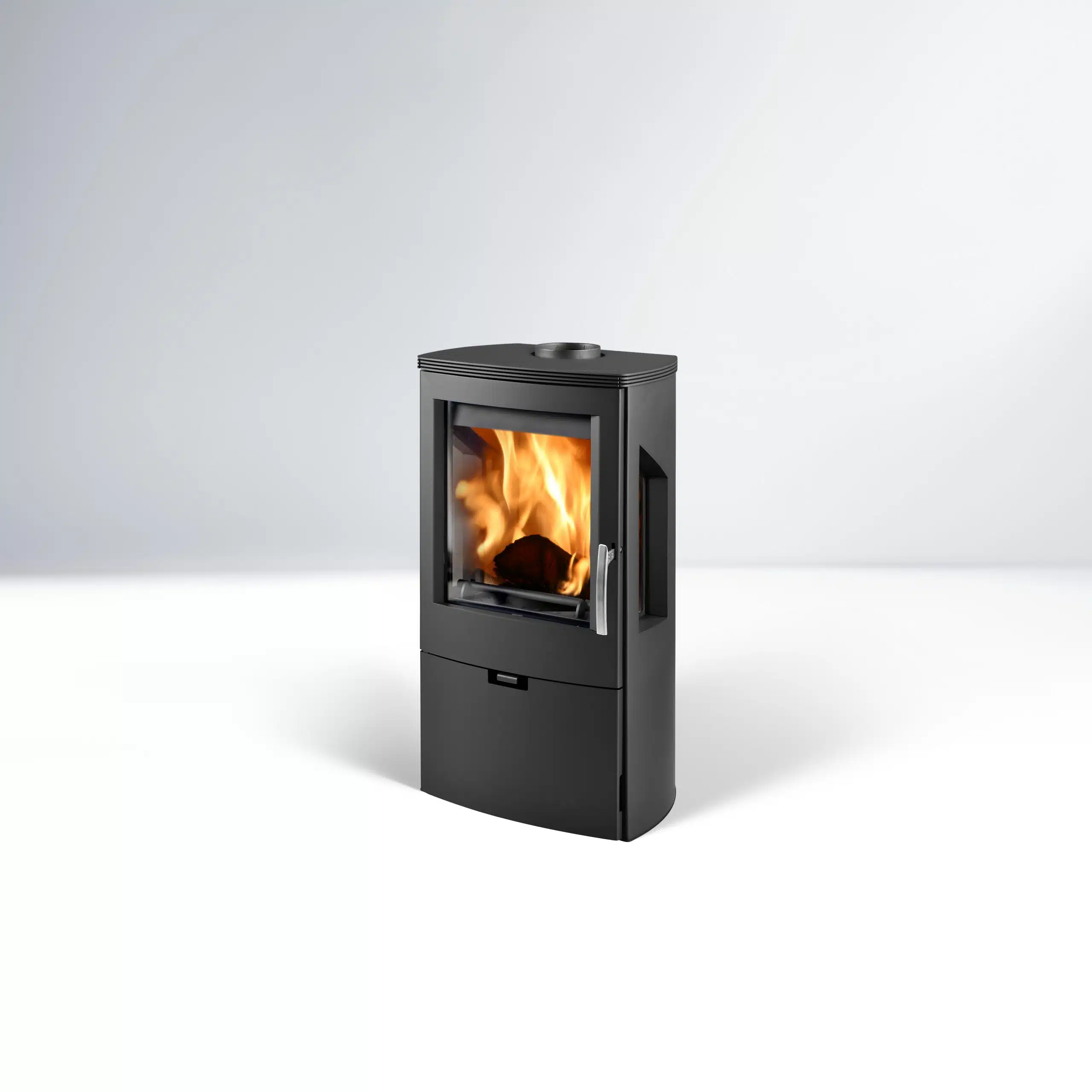Thorma – WIKANTICA BLACK Closed Combustion Fireplace - Image 3